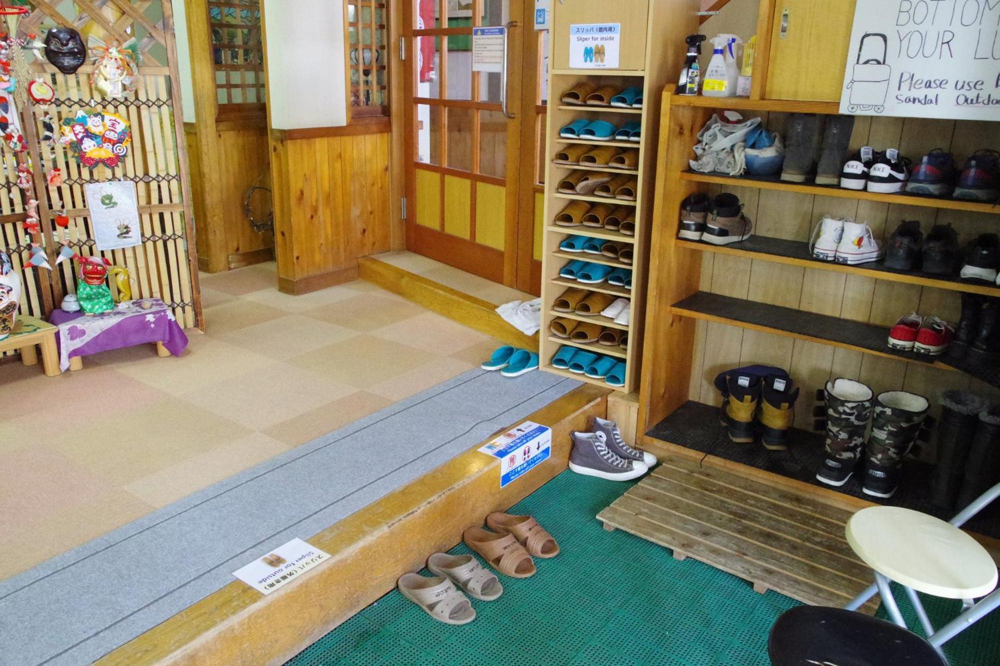 Hakuba Ski-Kan Exterior foto